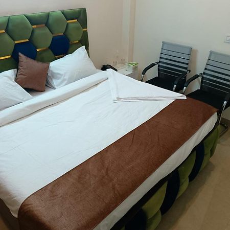 Soooper Hotel Gurgaon Zewnętrze zdjęcie
