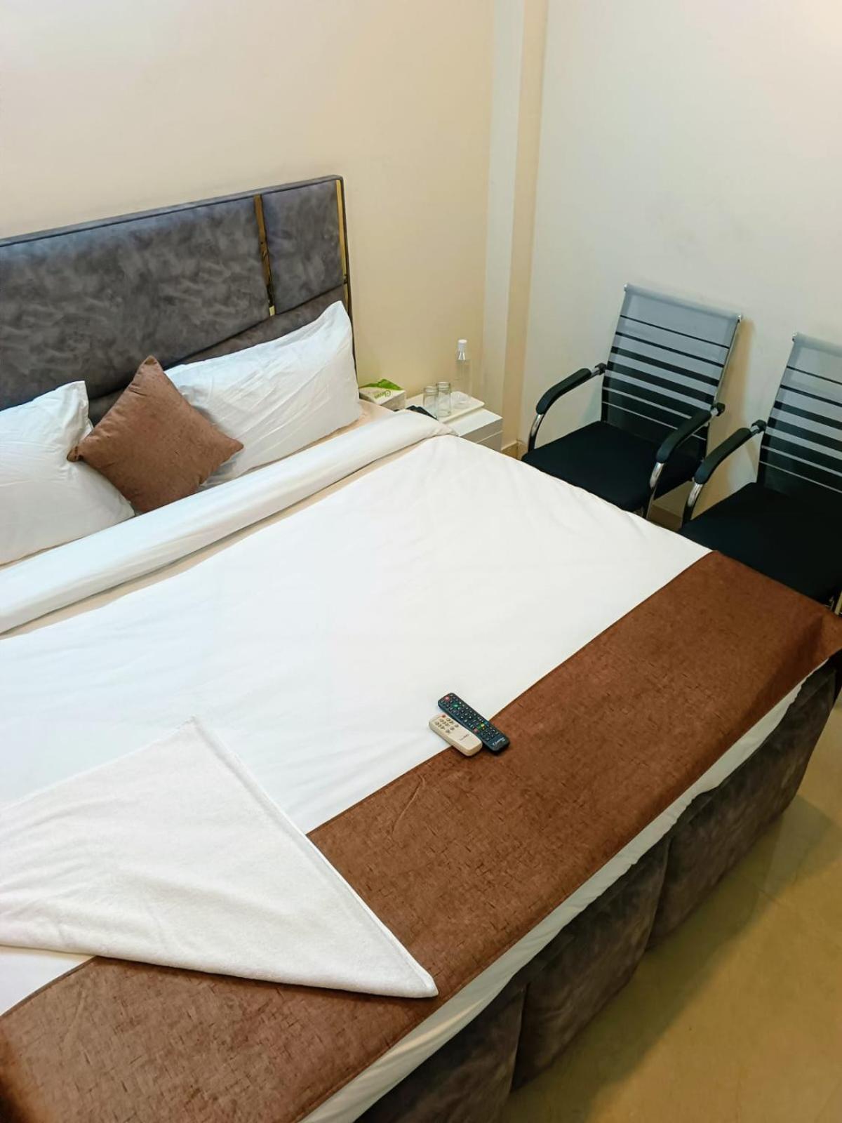 Soooper Hotel Gurgaon Zewnętrze zdjęcie