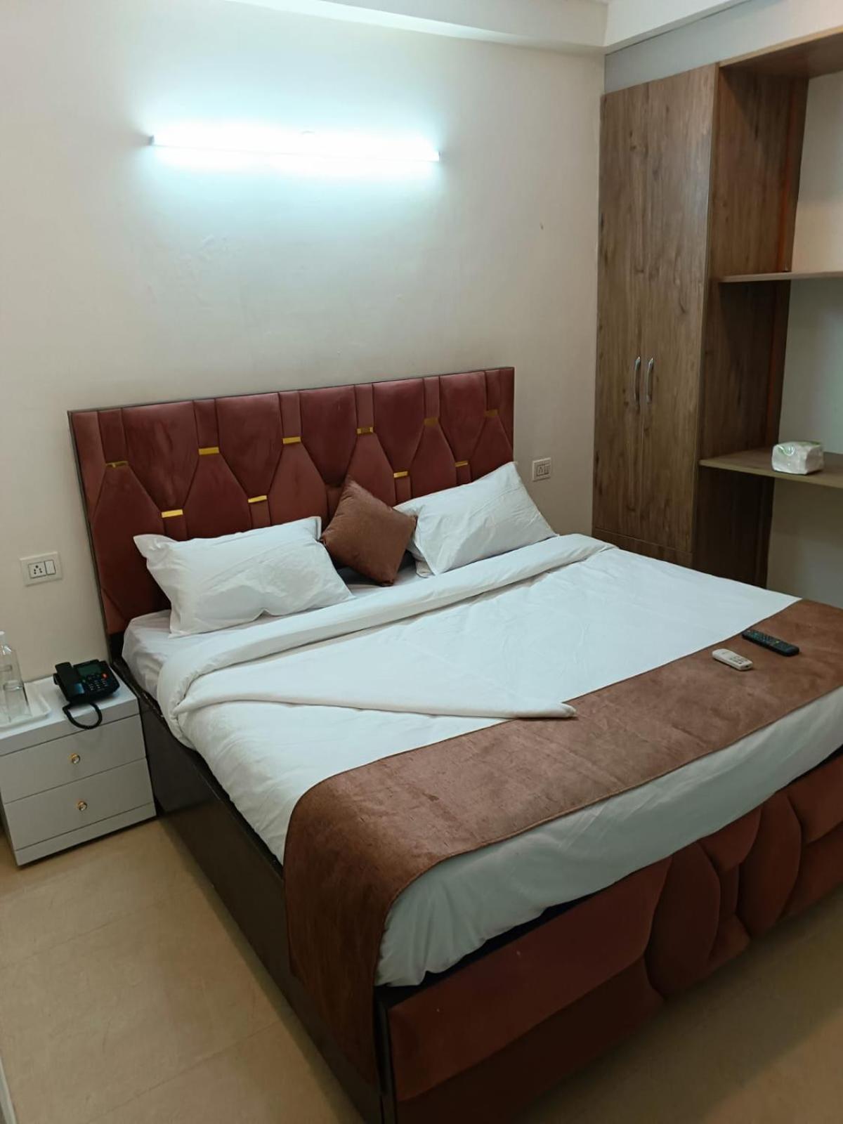 Soooper Hotel Gurgaon Zewnętrze zdjęcie