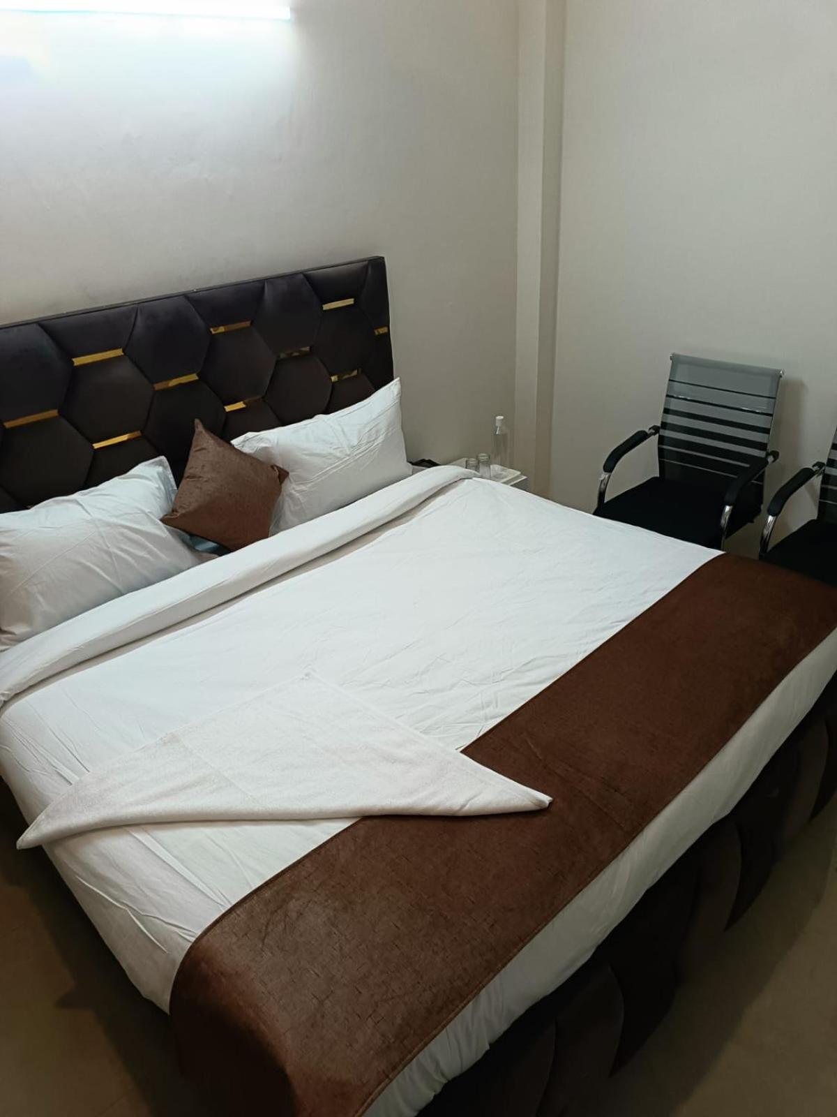 Soooper Hotel Gurgaon Zewnętrze zdjęcie